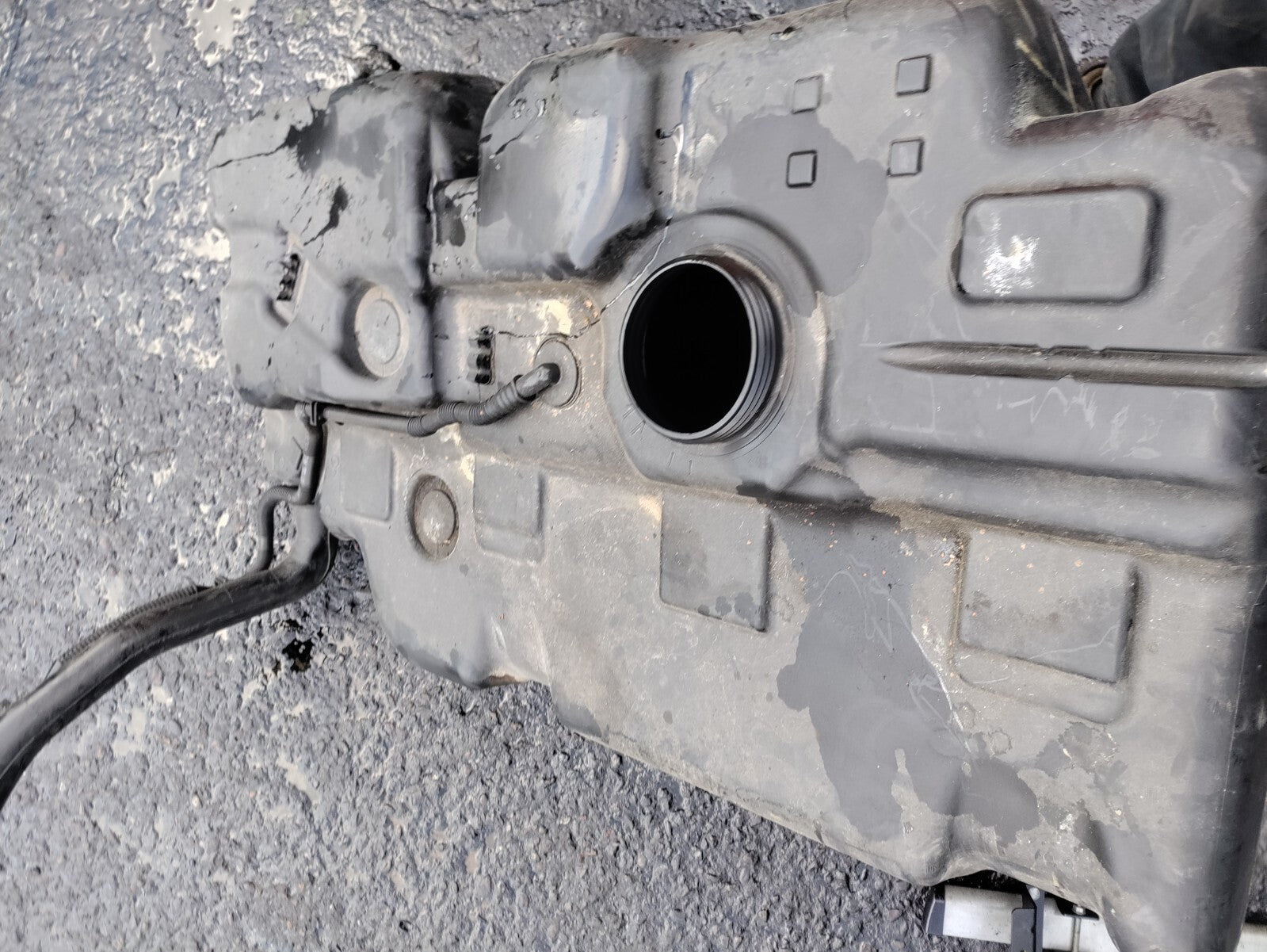 VOLKSWAGEN 2021 CRAFTER FUEL TANK AND FILLING NECK 2N0201021H