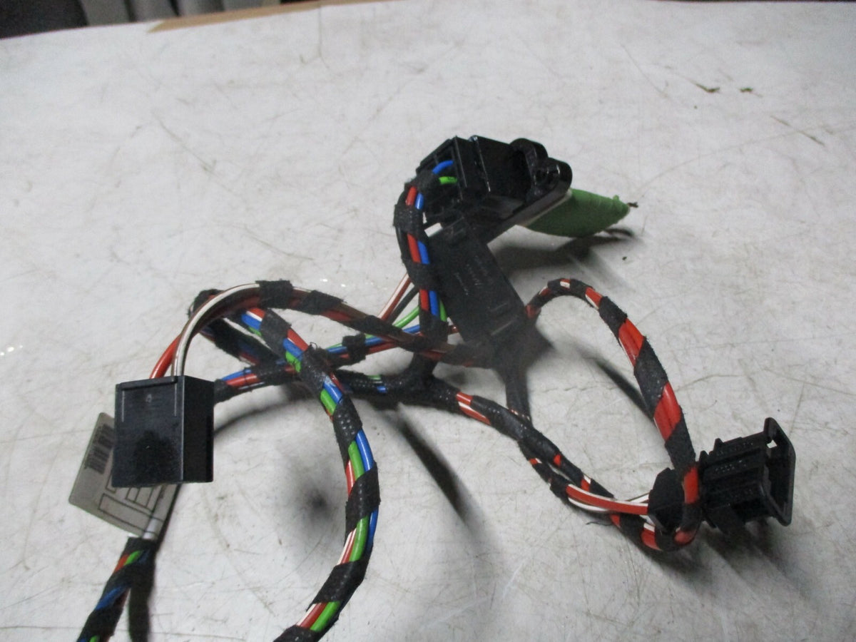 VW VOLKSWAGEN UP 2017 HEATER FAN BLOWER BOX RESISTOR & WIRING LOOM 1S0971566