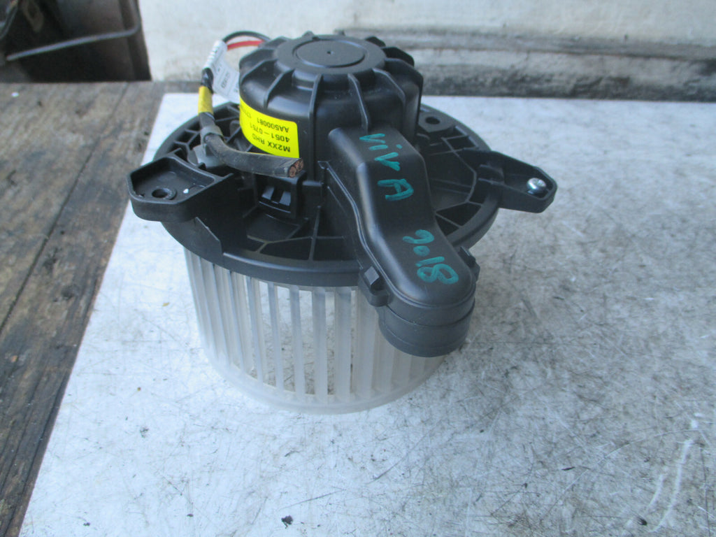 VAUXHALL VIVA 2018 HEATER BLOWER MOTOR FAN UNIT
