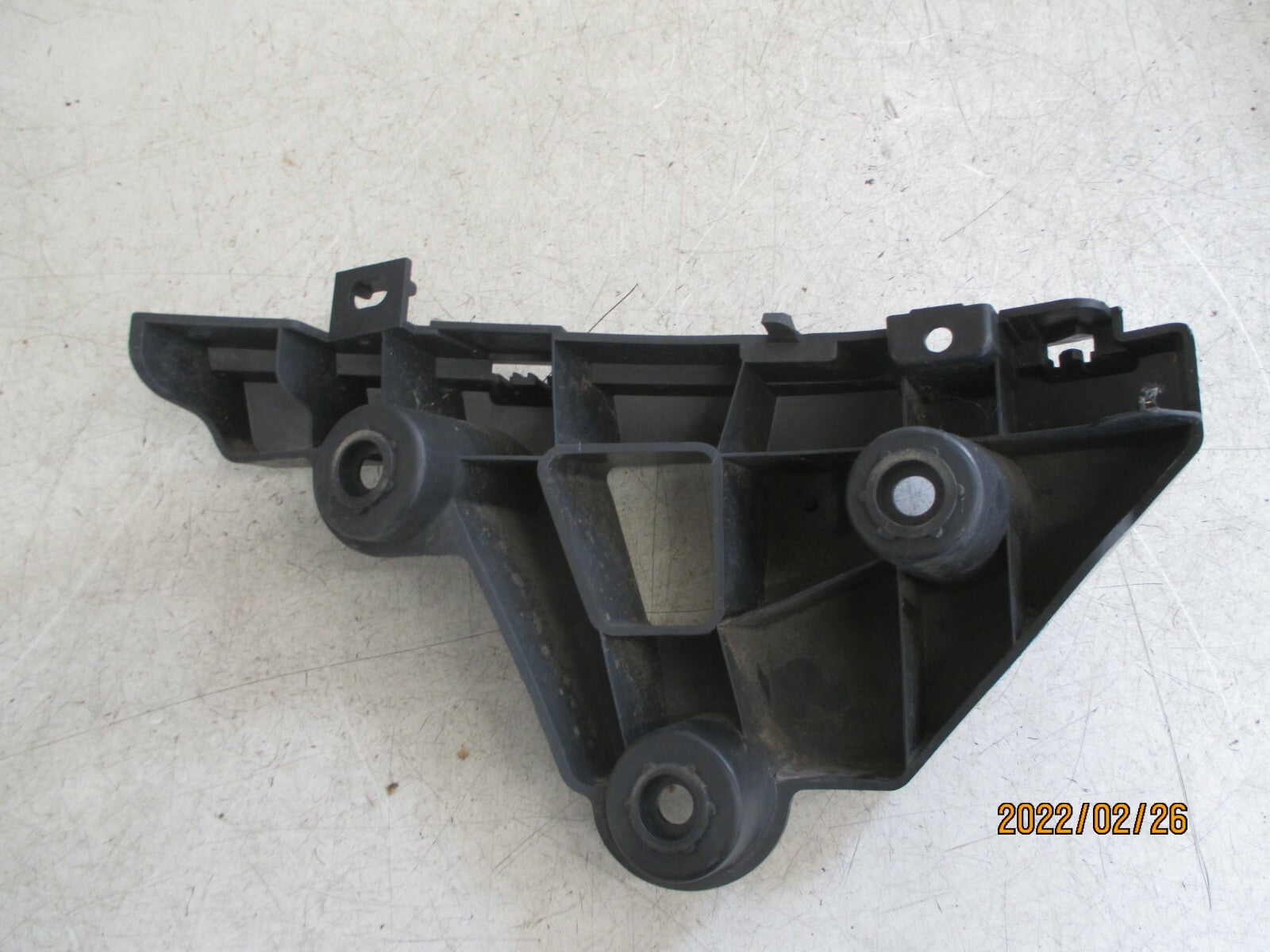 PEUGEOT 308 2013-2021 MK2 ESTATE OSR REAR DRIVER SIDE BUMPER HOLDER 9800920080