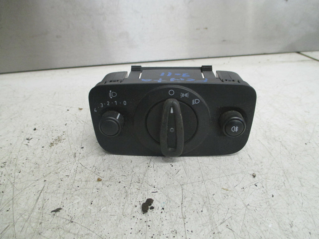 FORD FIESTA MK7 2011 HEADLIGHT ADJUSTABLE CONTROL SWITCH 8A6T13AB24AB