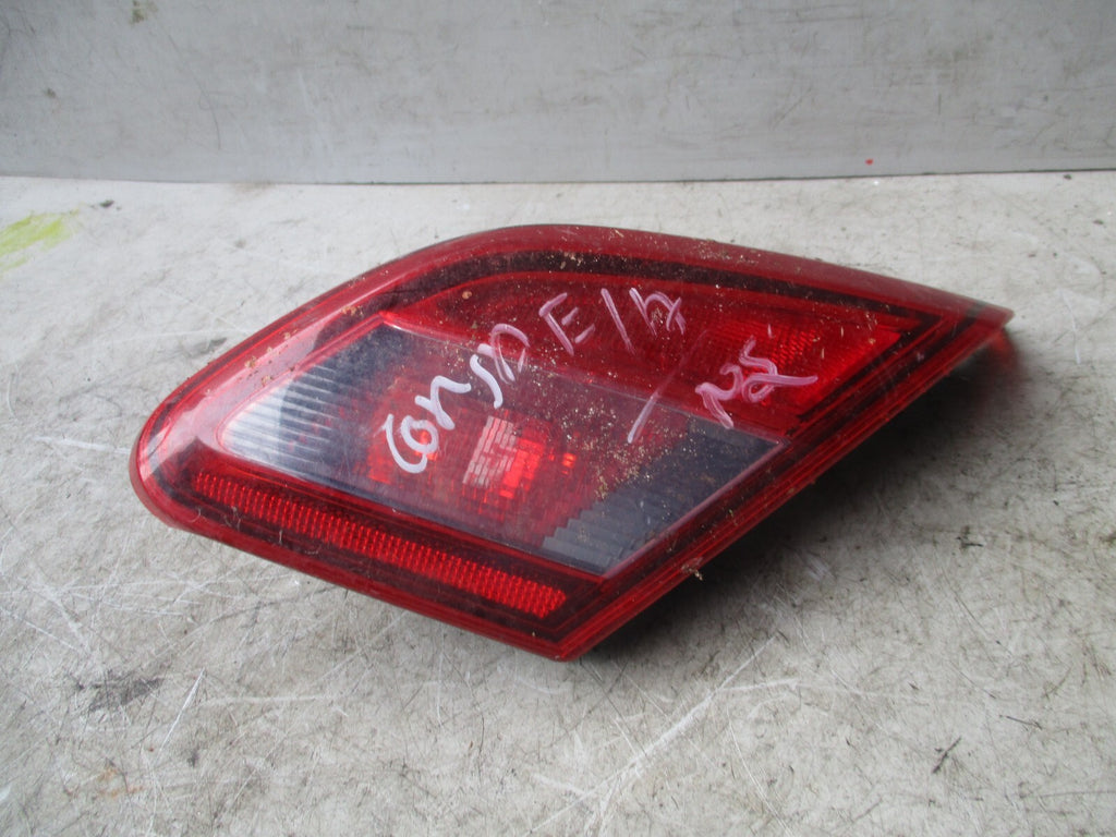 VAUXHALL CORSA E 2017 NSR PASSENGER SIDE REAR INNER TAIL LIGHT 39012632