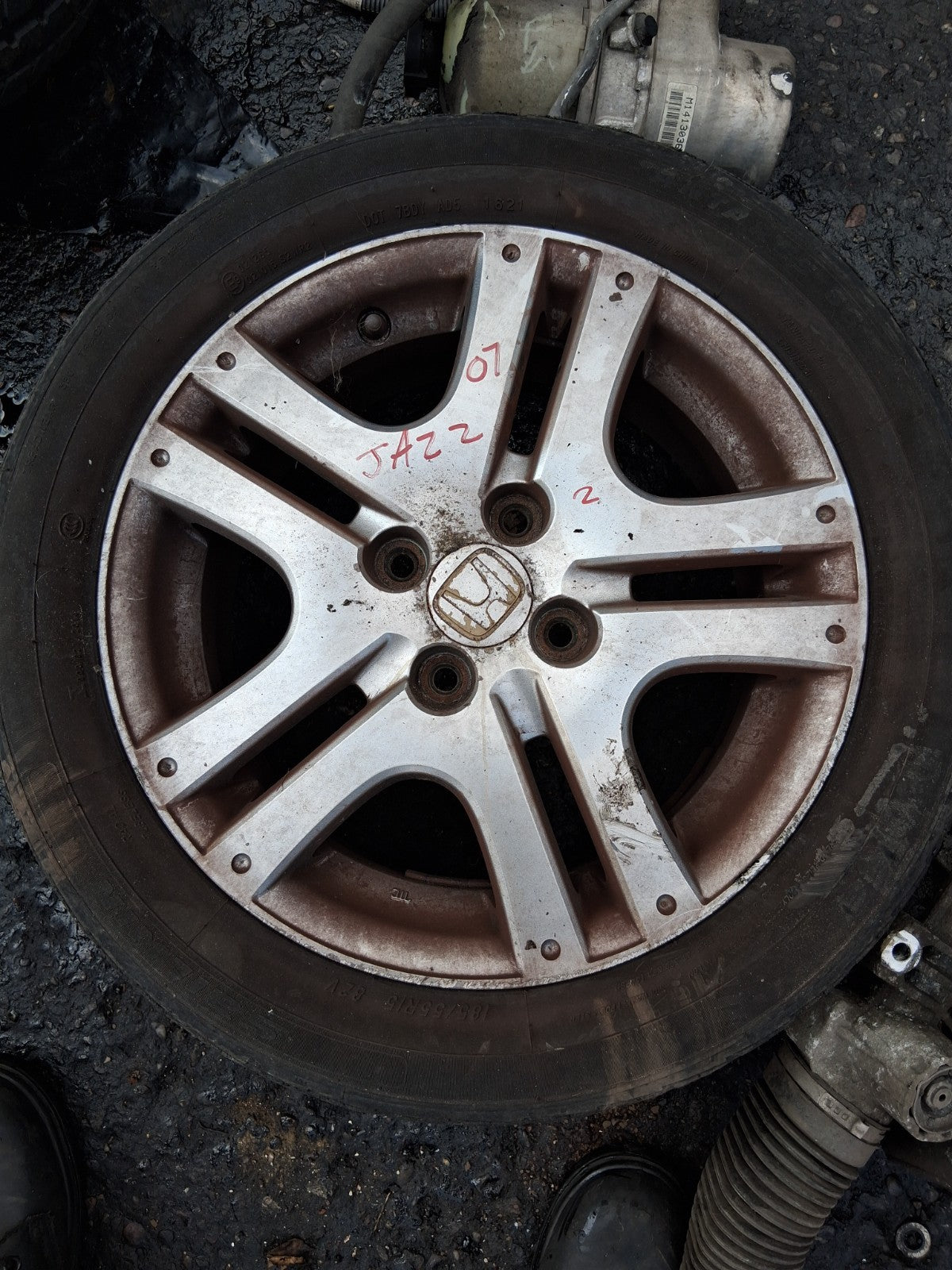 2007 HONDA JAZZ MK2 15 INCH ALLOY WHEEL WITH TYRE 185/55R15