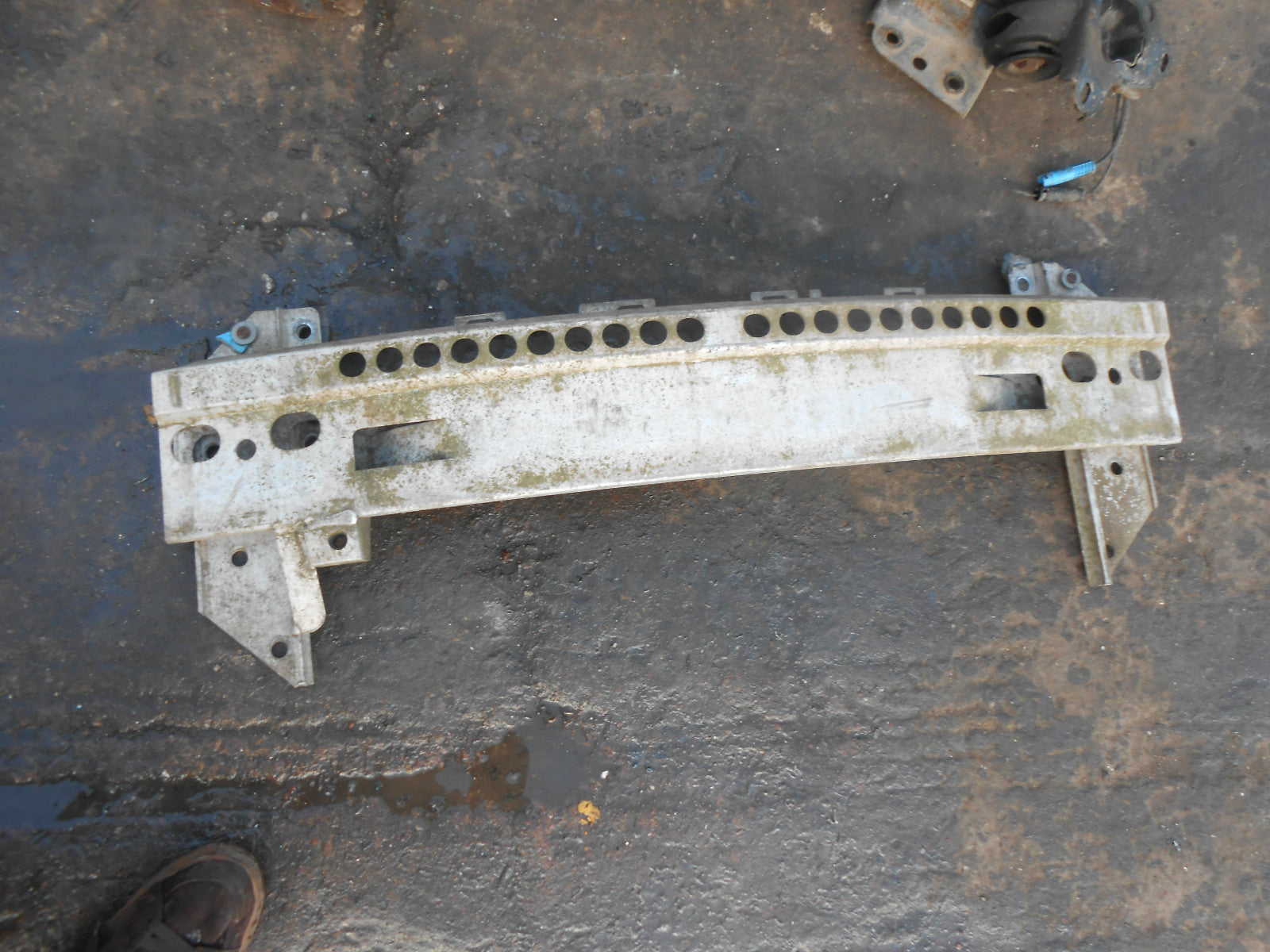 BMW MINI R52 COOPER CABRIOLET 2006 FRONT BUMPER REINFORCEMENT CRASH SUPPORT BAR