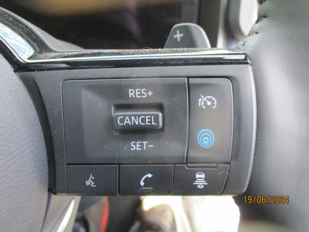 NISSAN QASHQAI J12 MK3 2023 MULTIFUNCTION LEATHER PADDLE SHIFT STEERING WHEEL