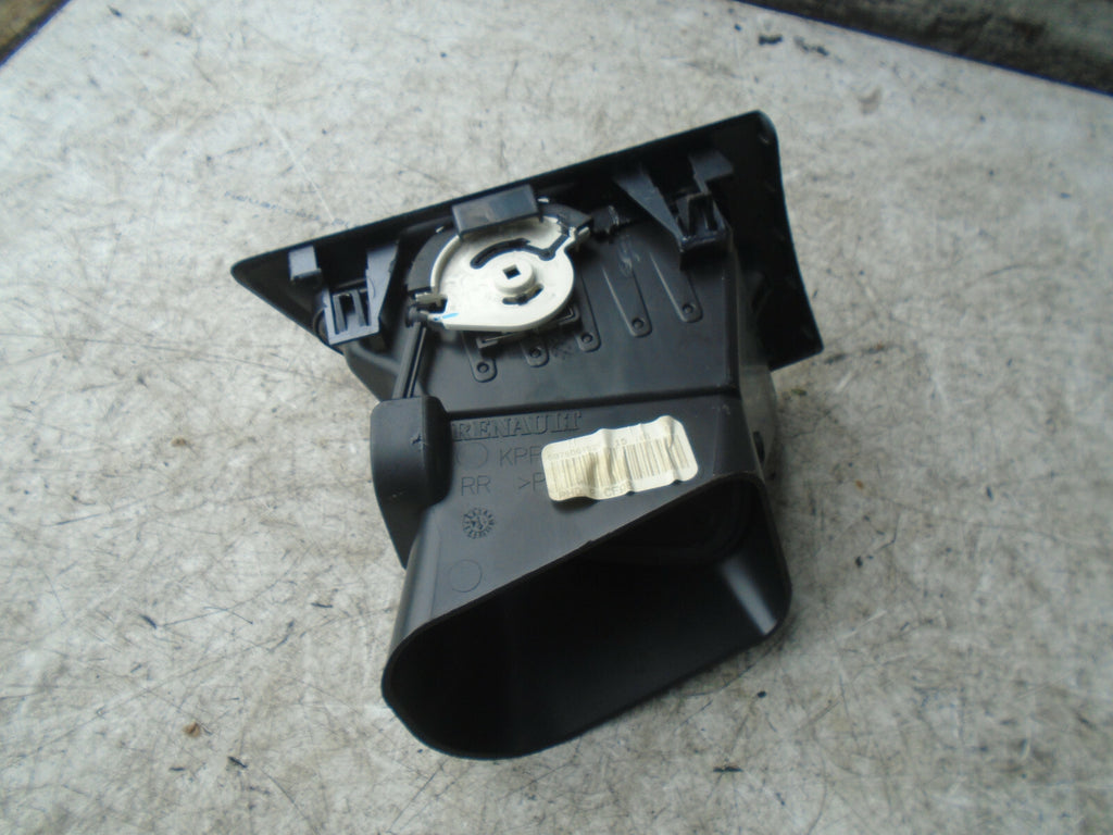 RENAULT MEGANE MK3 2015 OS DRIVER SIDE AIR VENT