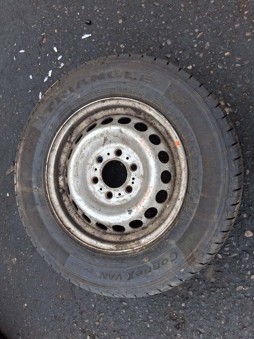 2020 MERCEDES BENZ SPRINTER W907 16 INCH STEEL WHEEL WITH TYRE 235/65R16
