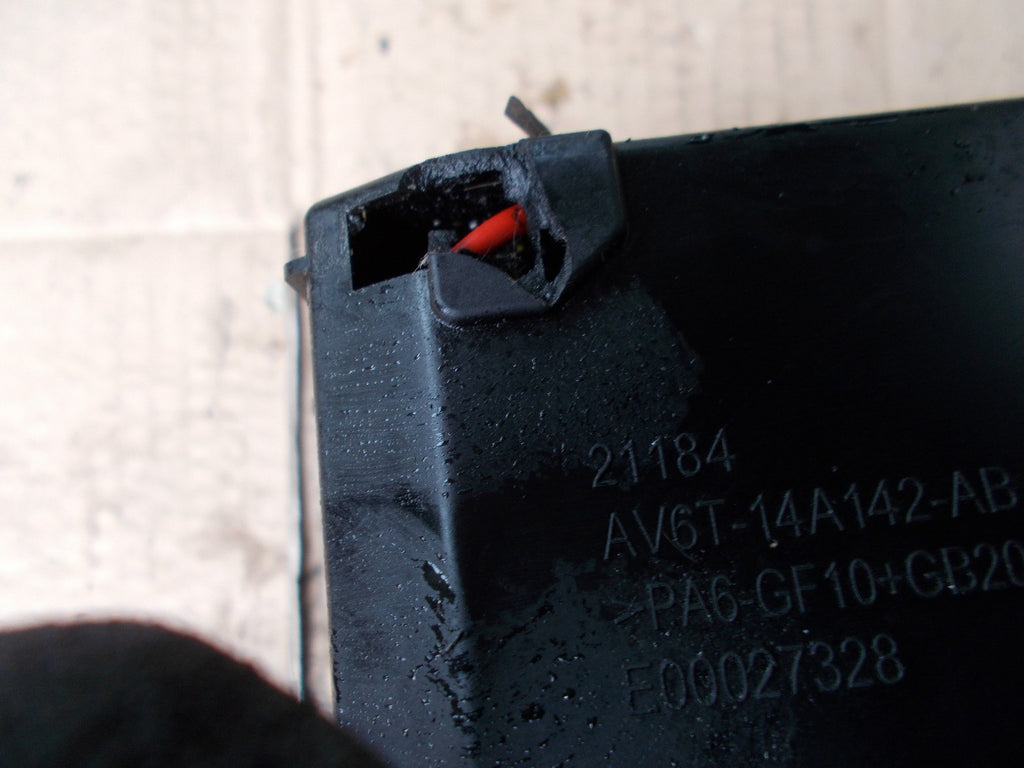2014 FORD FOCUS MK3 1.6 FUSE BOX AV6T14A142AB