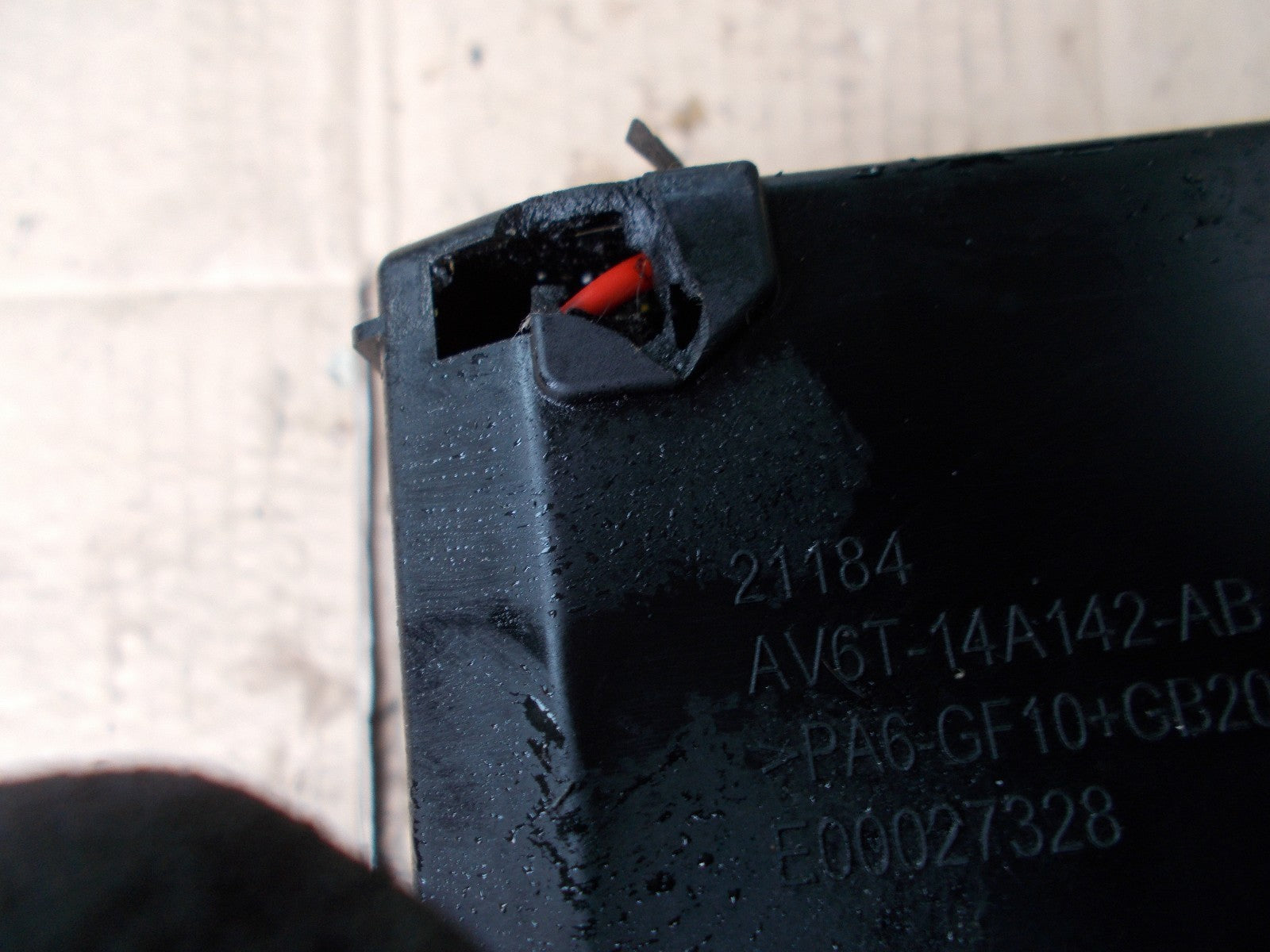 2014 FORD FOCUS MK3 1.6 FUSE BOX AV6T14A142AB