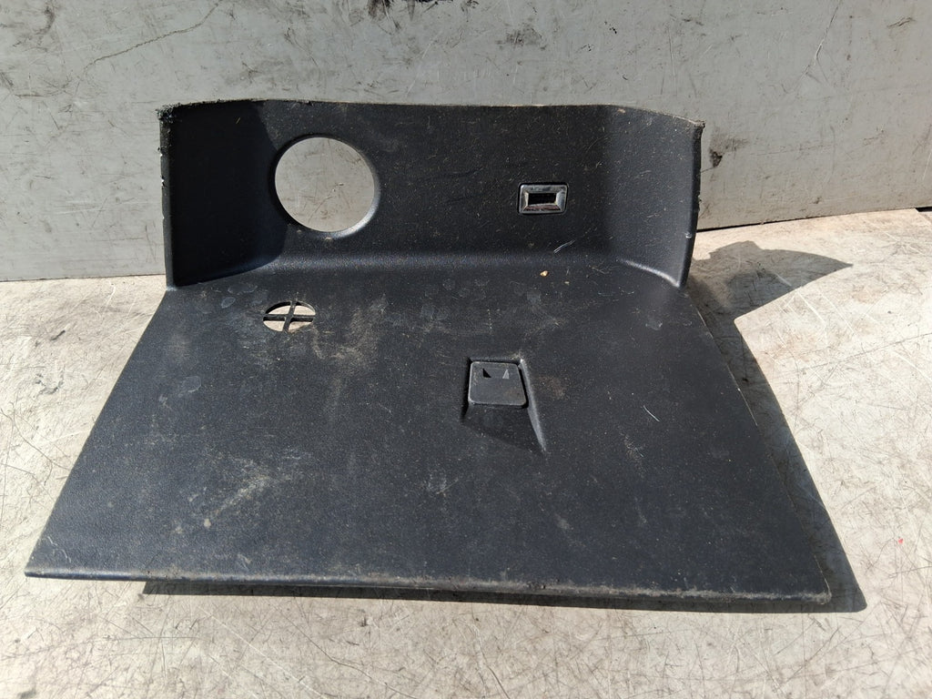 2019 PEUGEOT 5008 MK2 LOWER DASHBOARD KICK TRIM PLATE 9810274377