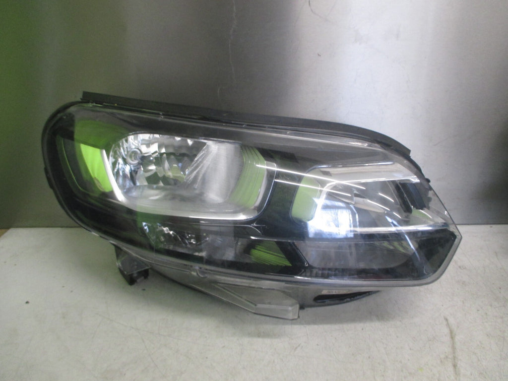 VAUXHALL VIVARO 2021 OSF DRIVER SIDE FRONT HEADLIGHT HEADLAMP 9808567880 DAMAGED