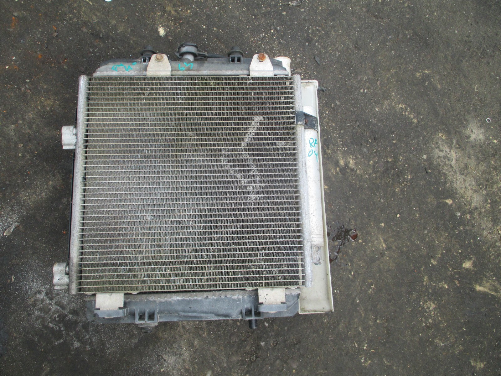 TOYOTA AYGO MK1 2013 1.0 PETROL RADIATOR RAD PACK RP 04