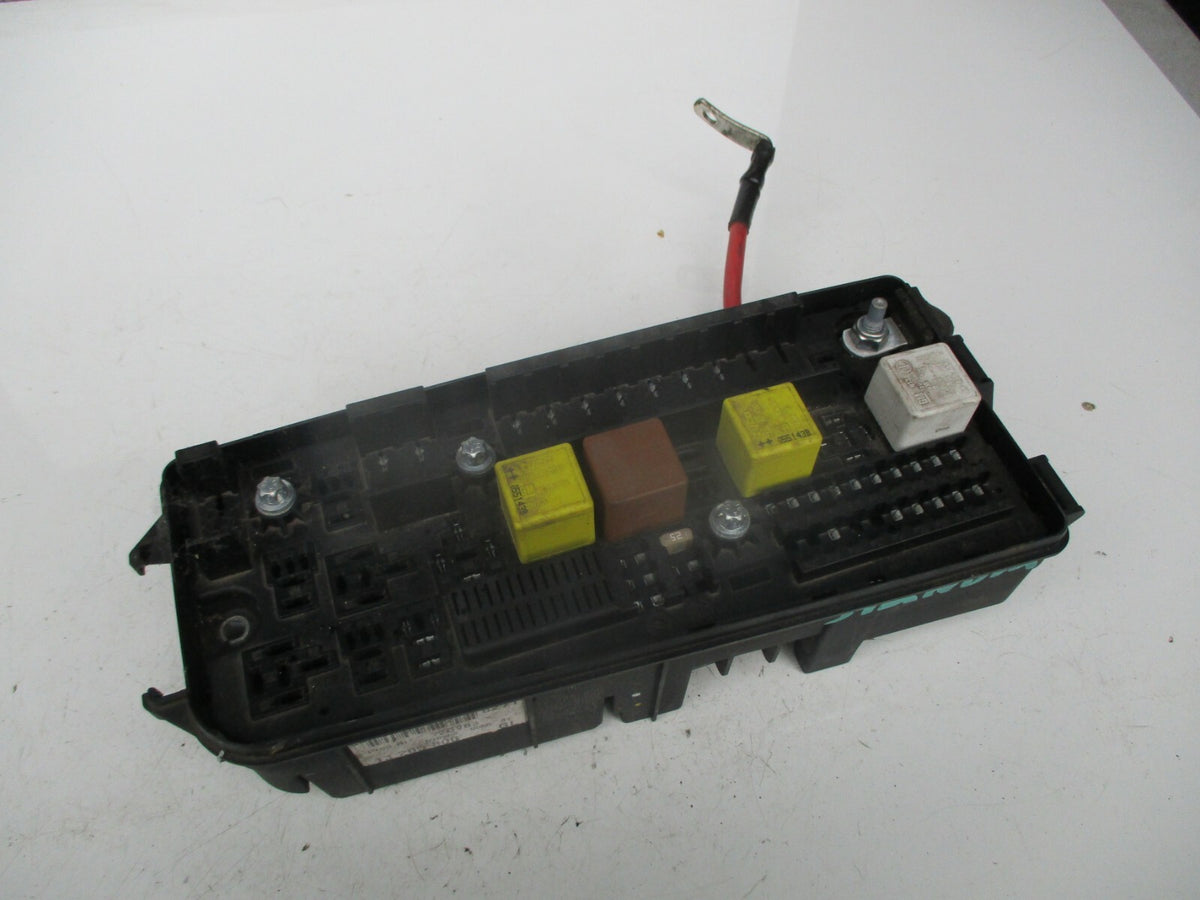 VAUXHALL SIGNUM 2006 1.9 CDTI FUSE RELAY FUSEBOX ASSEMBLY UNIT 13205800
