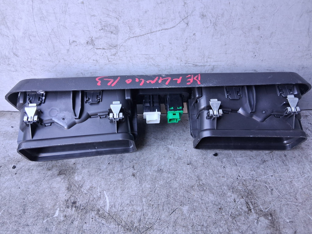 2023 CITROEN BERLINGO MK3 CENTRE DASHBOARD FRONT AIRVENT HAZARD SWITCH GE0046620