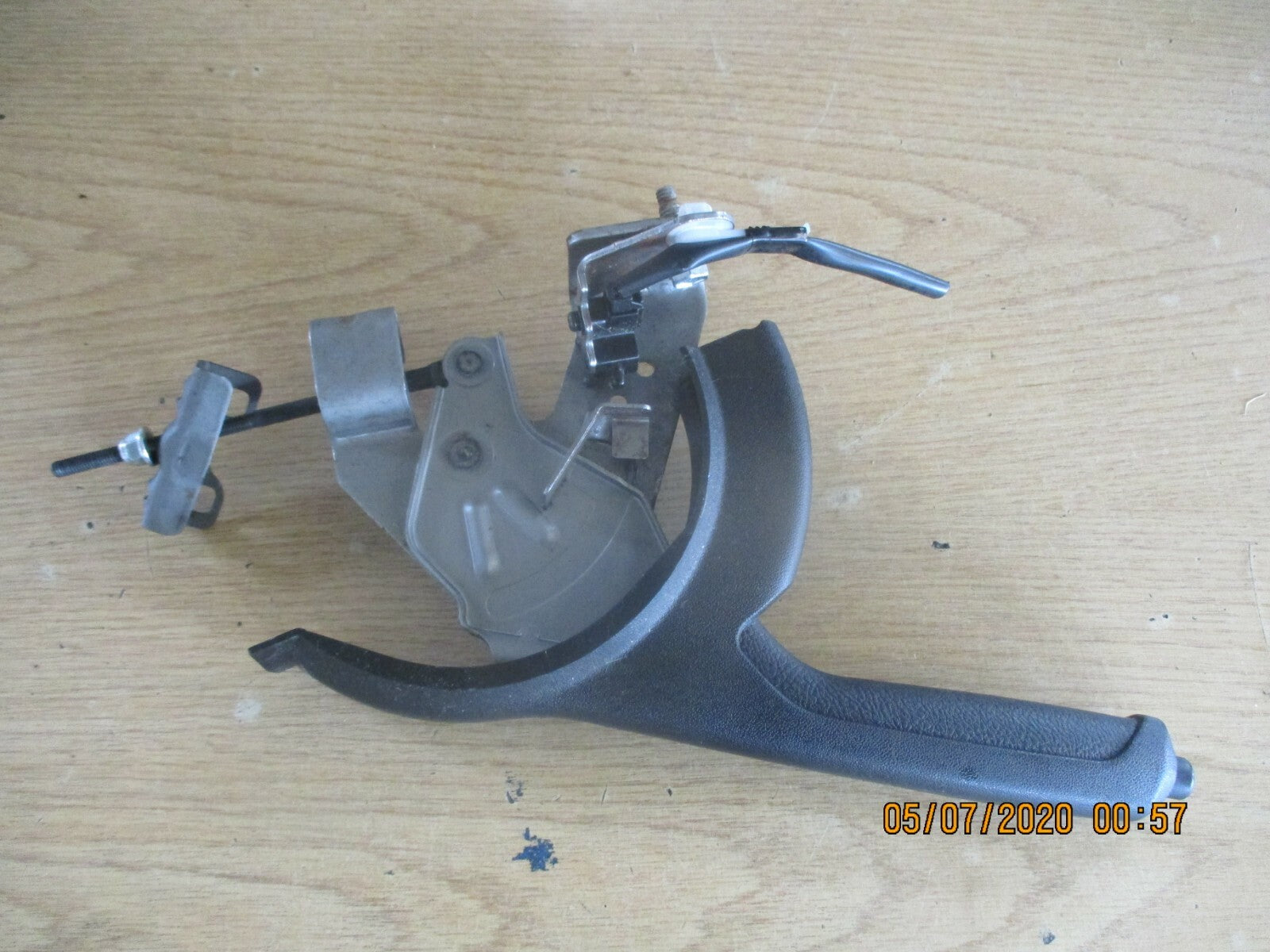 TOYOTA AYGO CITROEN C1 MK2 PEUGEOT 108 HAND PARK BRAKE LEVER HANDLE