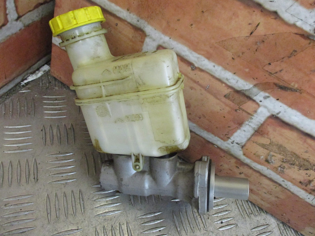 2011 FIAT PANDA MK2 1.2 PETROL BRAKE MASTER CYLINDER BOTTLE & CAP 32069666