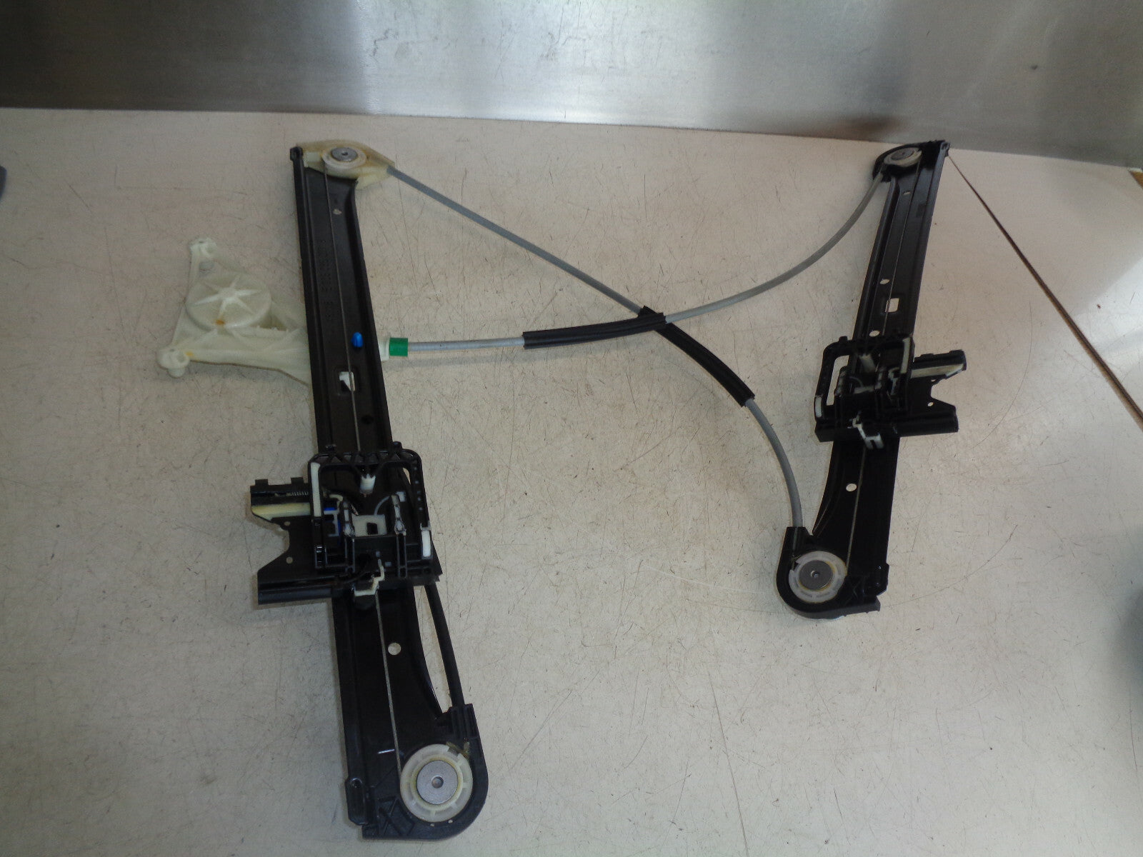AUDI A3 8V 2017 NSF PASSENGER SIDE FRONT DOOR WINDOW REGULATOR 8V4837461