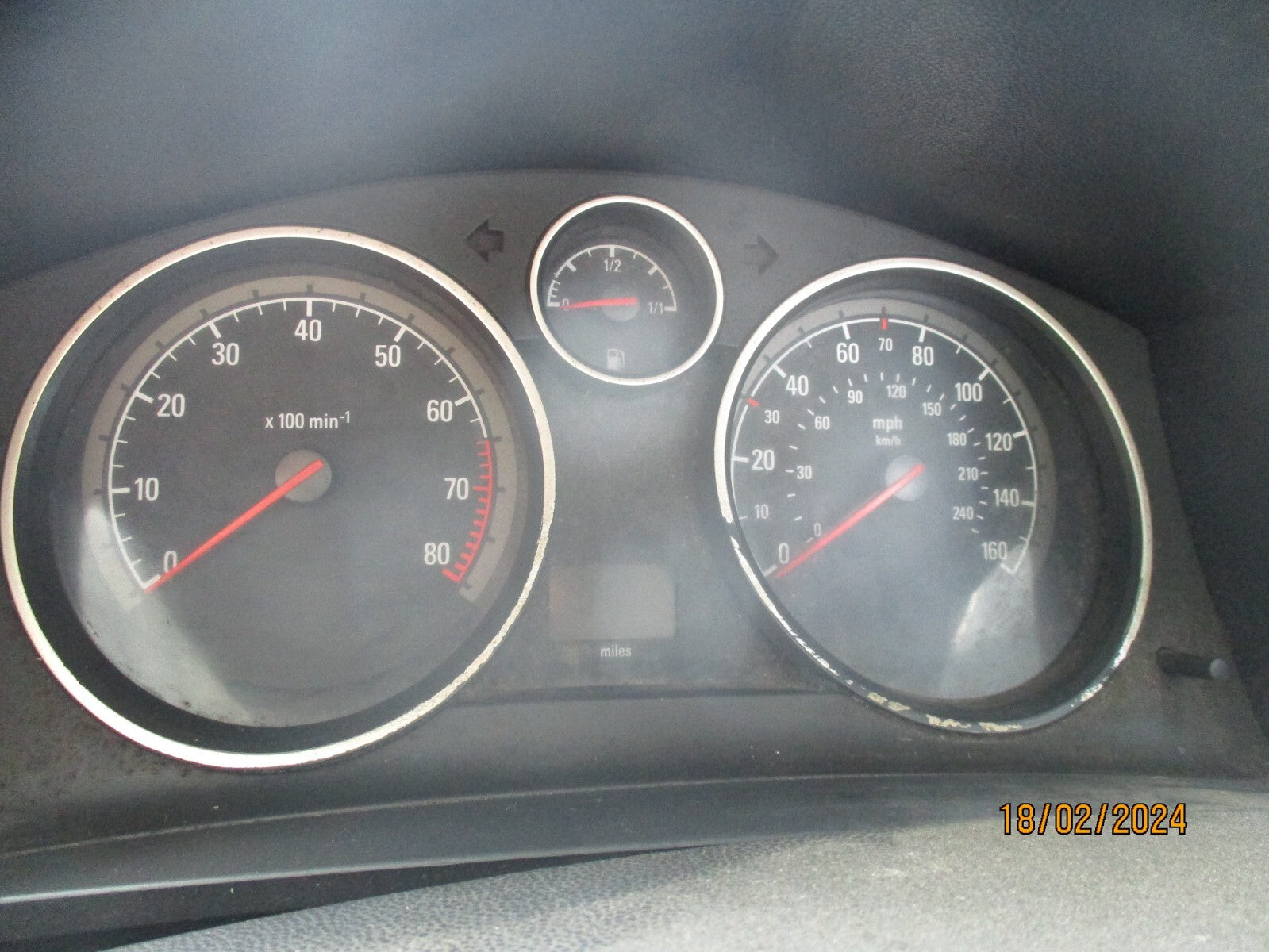VAUXHALL ZAFIRA B 2013 1.6 PETROL MANUAL SPEEDO INSTRUMENT CLUSTER