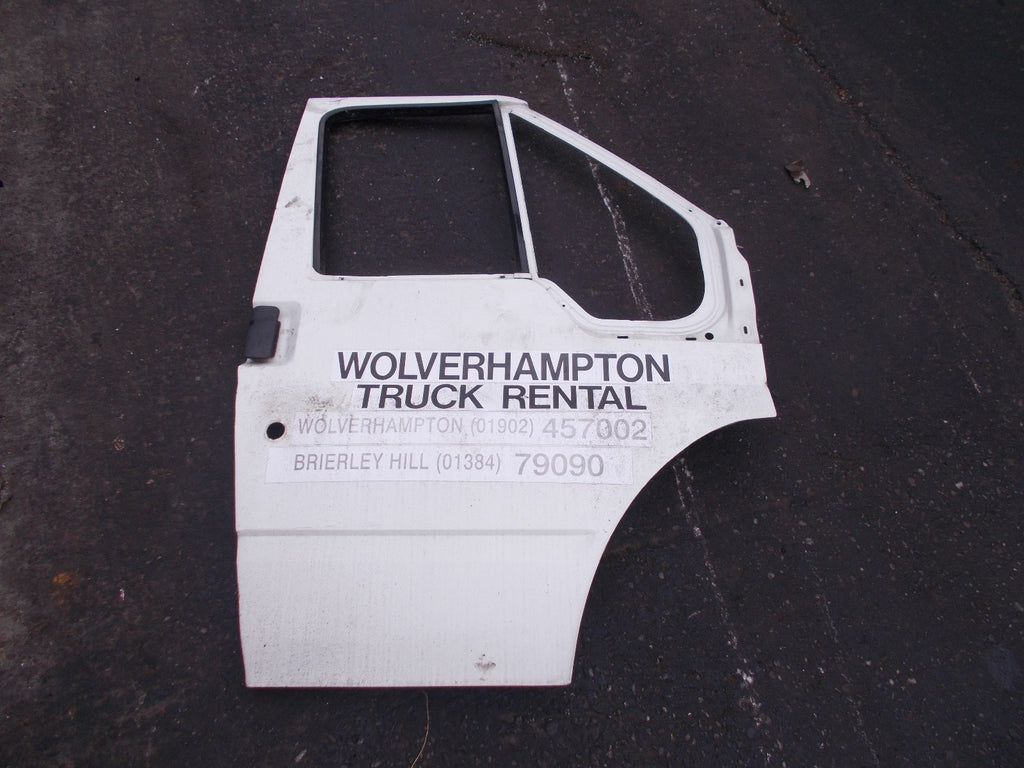 FORD TRANSIT 2003 OSF DRIVER SIDE FRONT DOOR WHITE