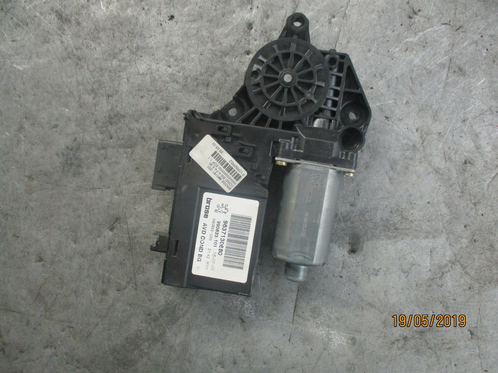 PEUGEOT 307 MK1 OSF DRIVER SIDE FRONT WINDOW MOTOR 9637130680