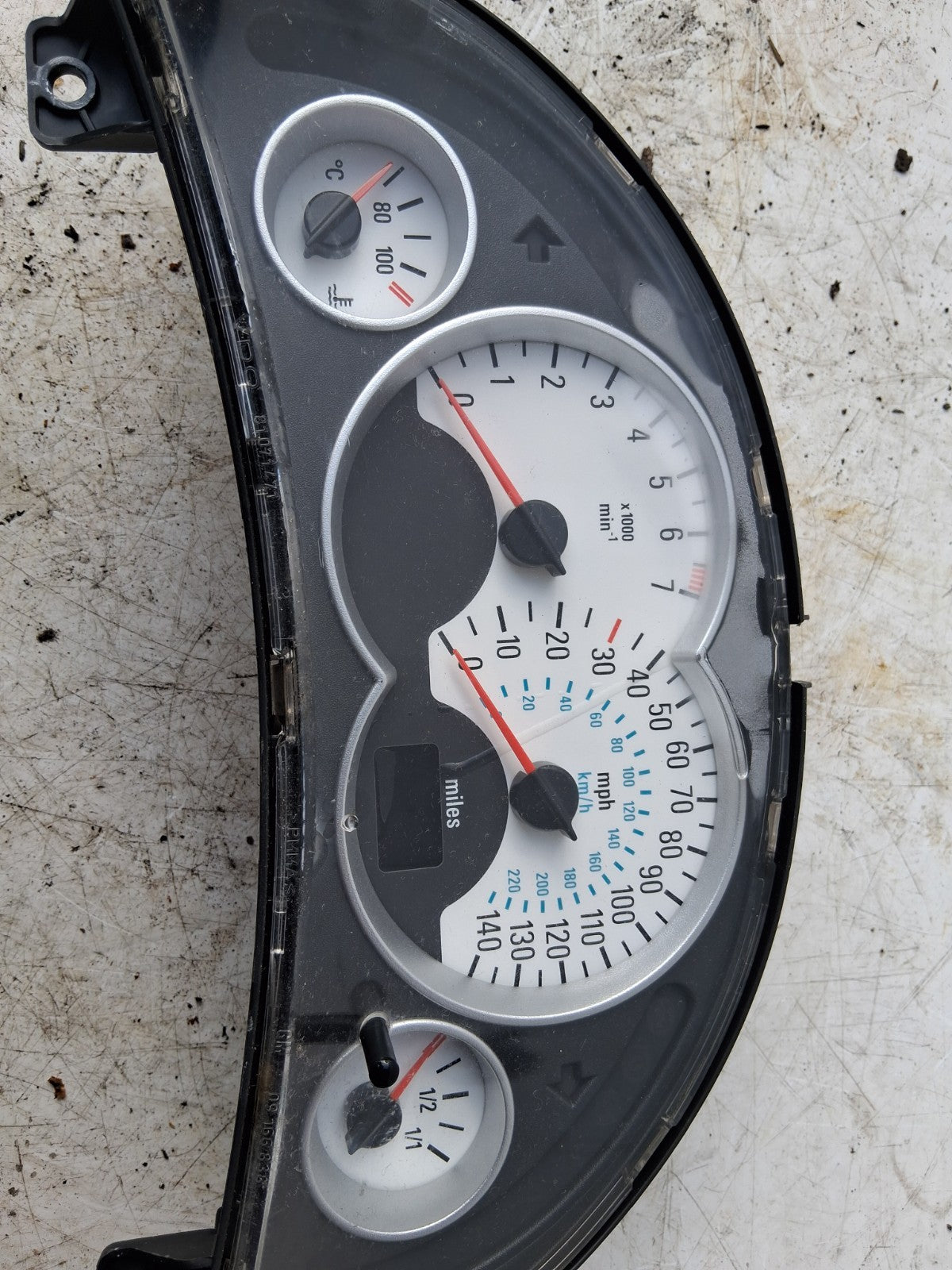 2005 VAUXHALL CORSA C SPEEDO SPEEDOMETER INSTRUMENT CLUSTER 88311302