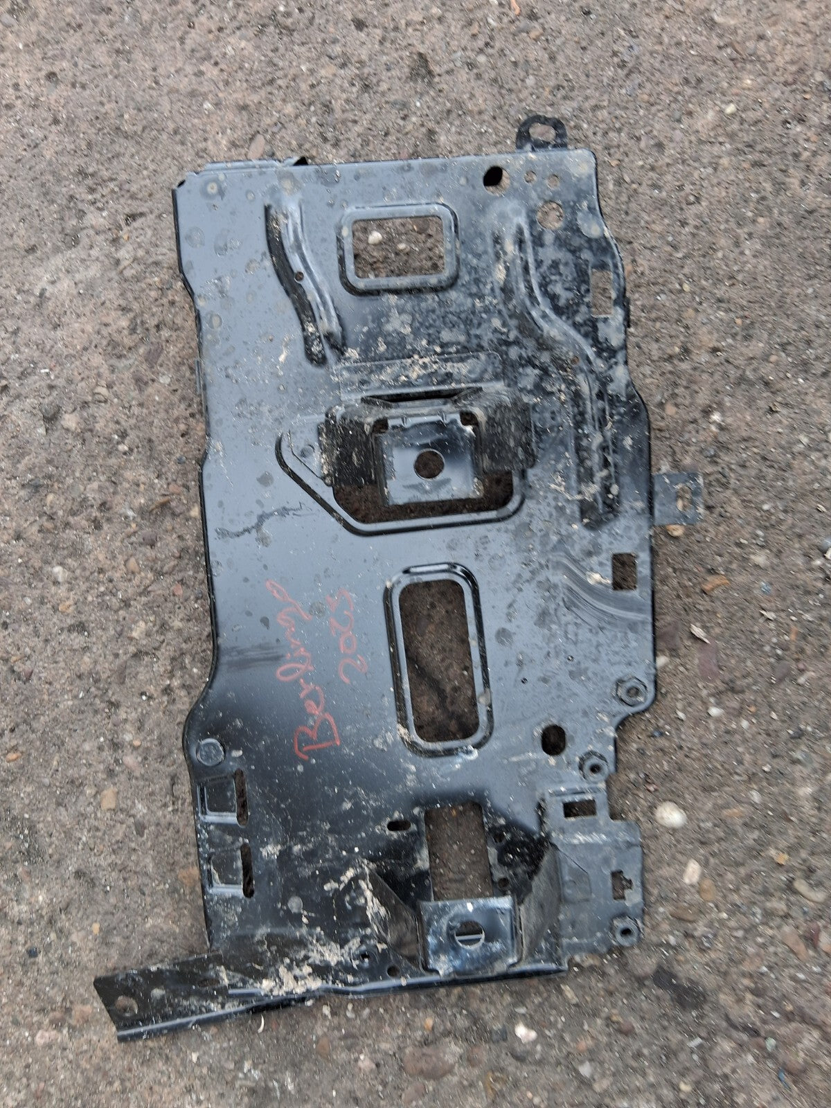 2023 CITROEN BERLINGO MK3 BATTERY TRAY 981528858000