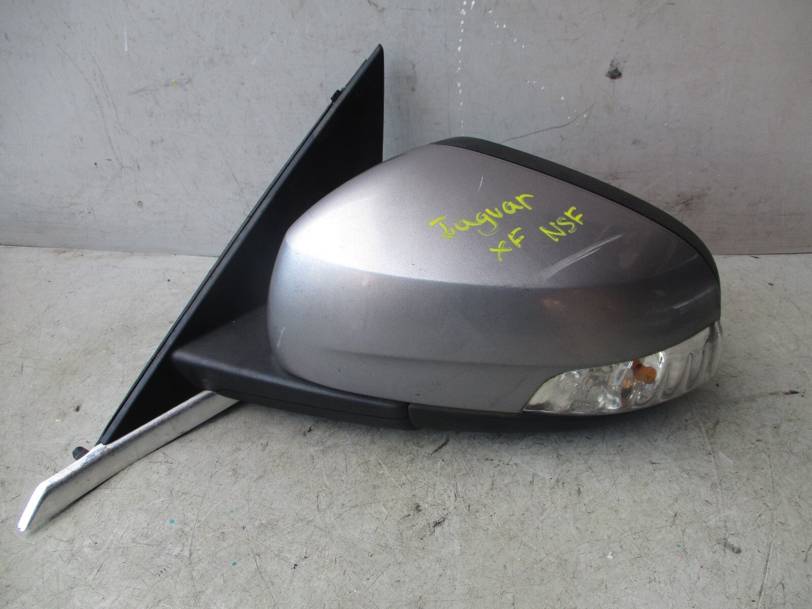 JAGUAR XF 2009 NSF PASSENGER SIDE FRONT MANUAL FOLD WING MIRROR GREY