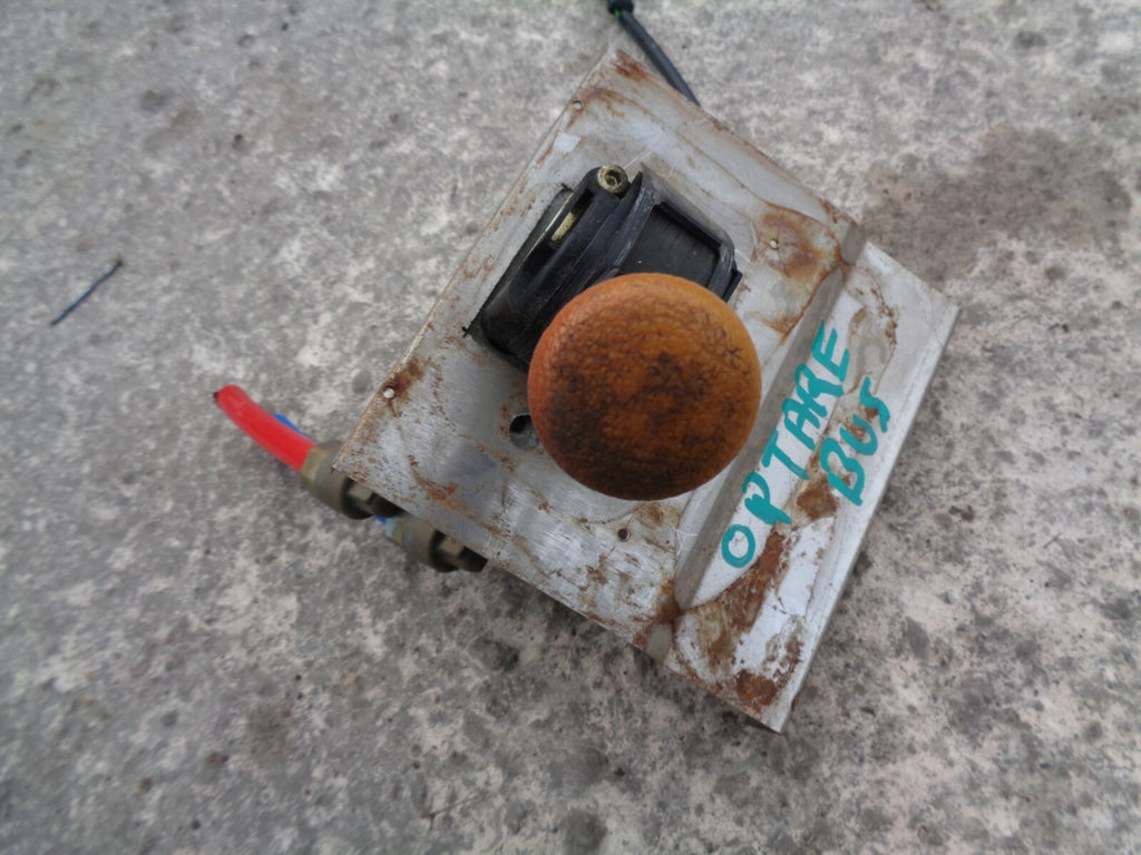 OPTARE ALERO PARTY BUS 2003 RHD HAND LEVER PUMP MECHANISM PART