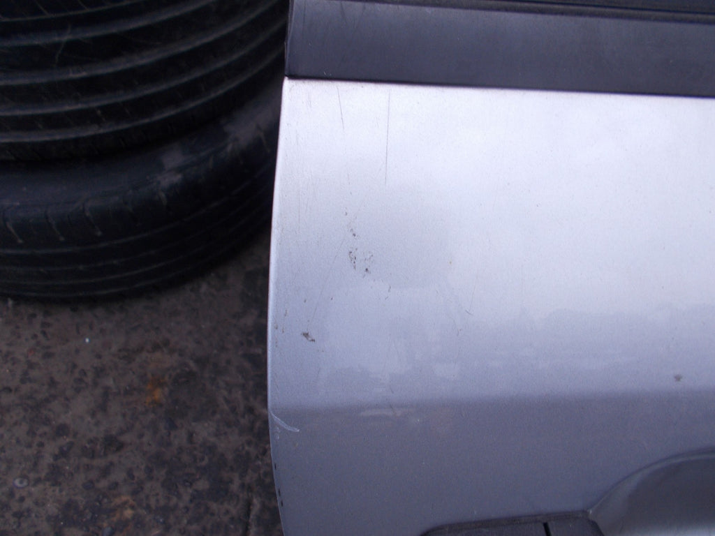 CITROEN C4 COUPE 04-10 OS DRIVER DOOR COMPLETE SILVER