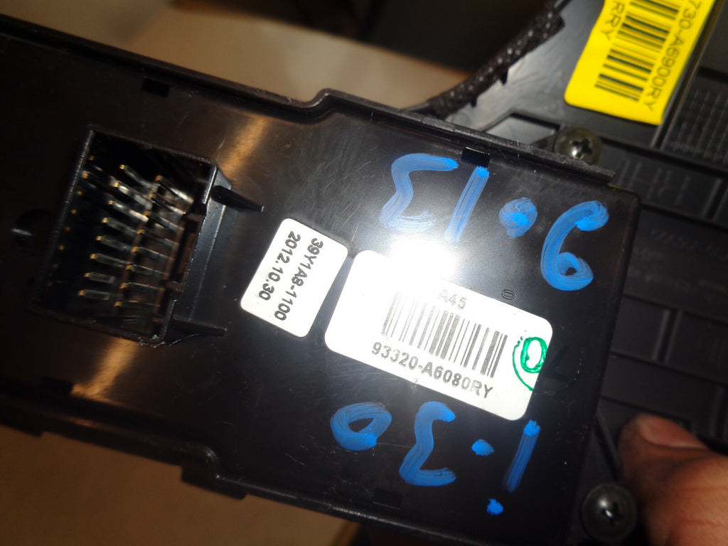 HYUNDAI I30 MK2 2013 HEADLIGHT LEVEL CONTROL MODULE 93320A6080
