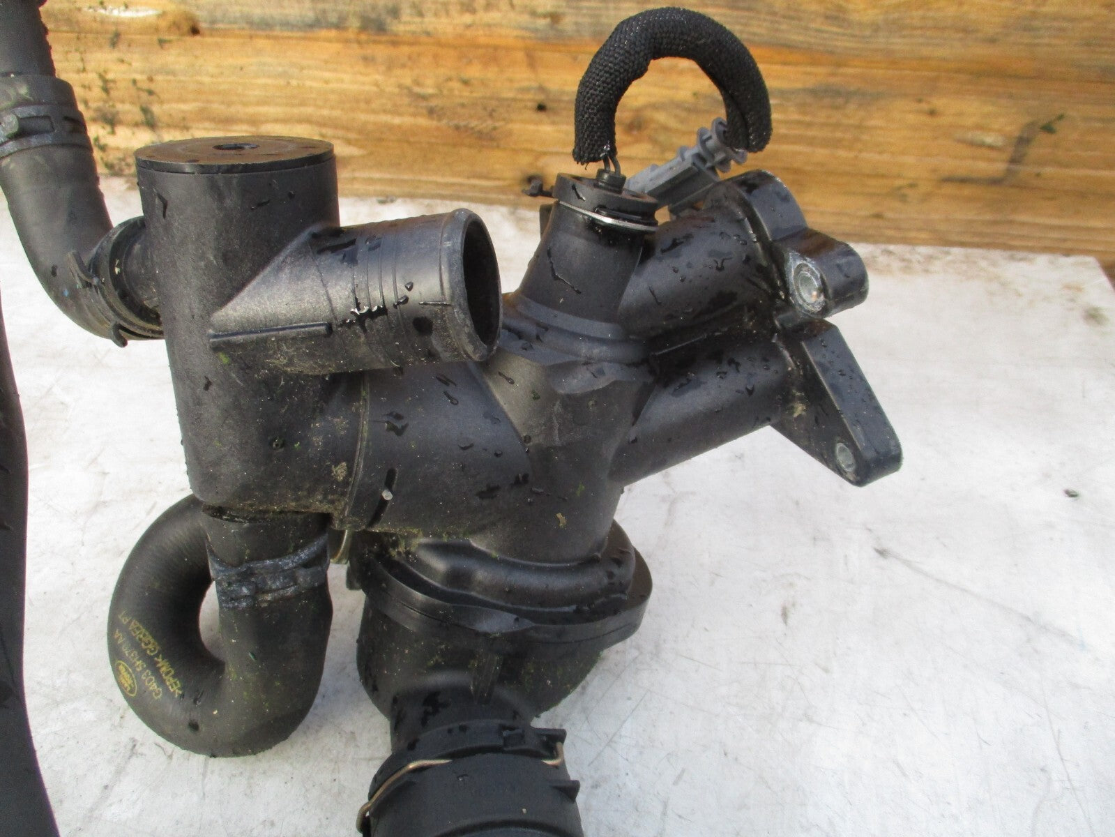 2017 JAGUAR XE X760 2.0 DIESEL THERMOSTAT HOUSING WITH PIPE