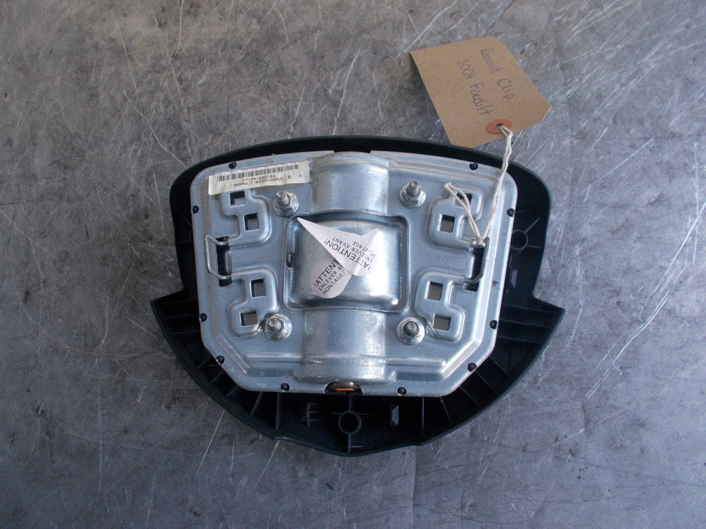 RENAULT CLIO LIFT 2004 OS DRIVER SIDE STEERING WHEEL AIRBAG 8200236060