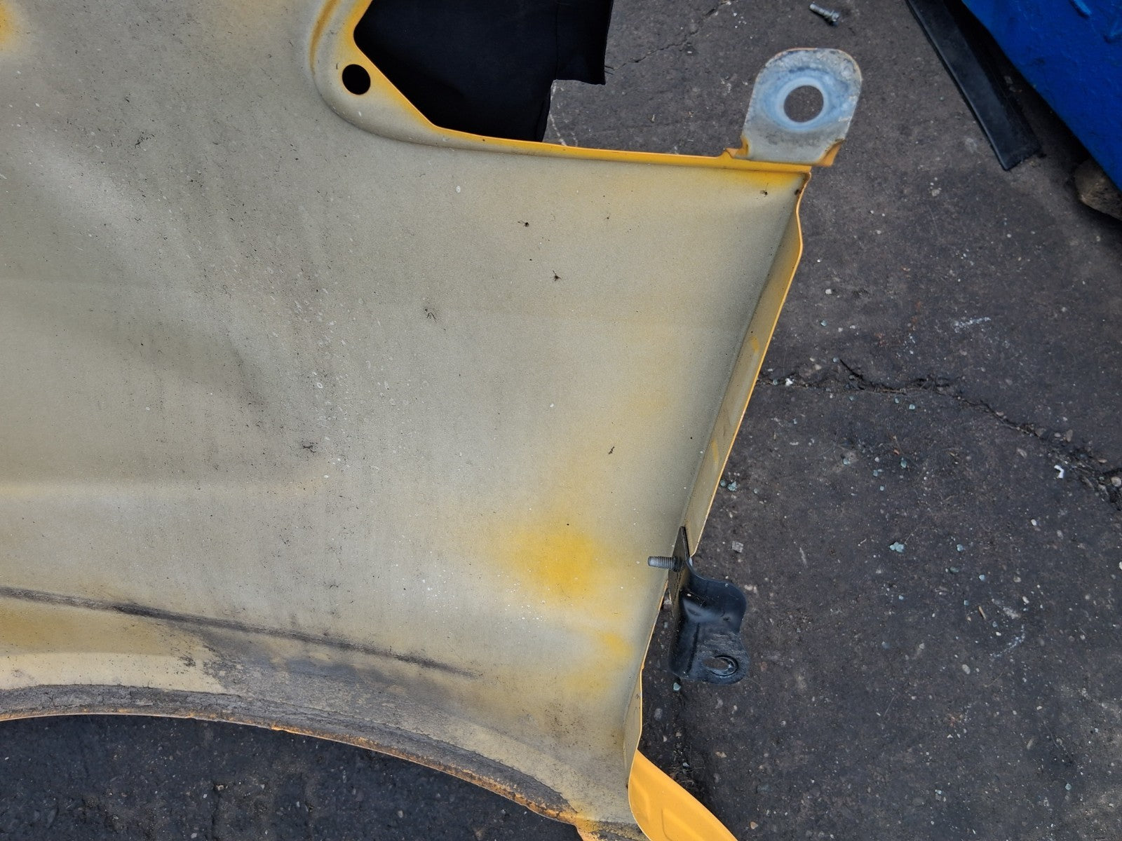2019 MERCEDES SPRINTER W907 OSF DRIVER SIDE FRONT RIGHT WING PANEL ORANGE