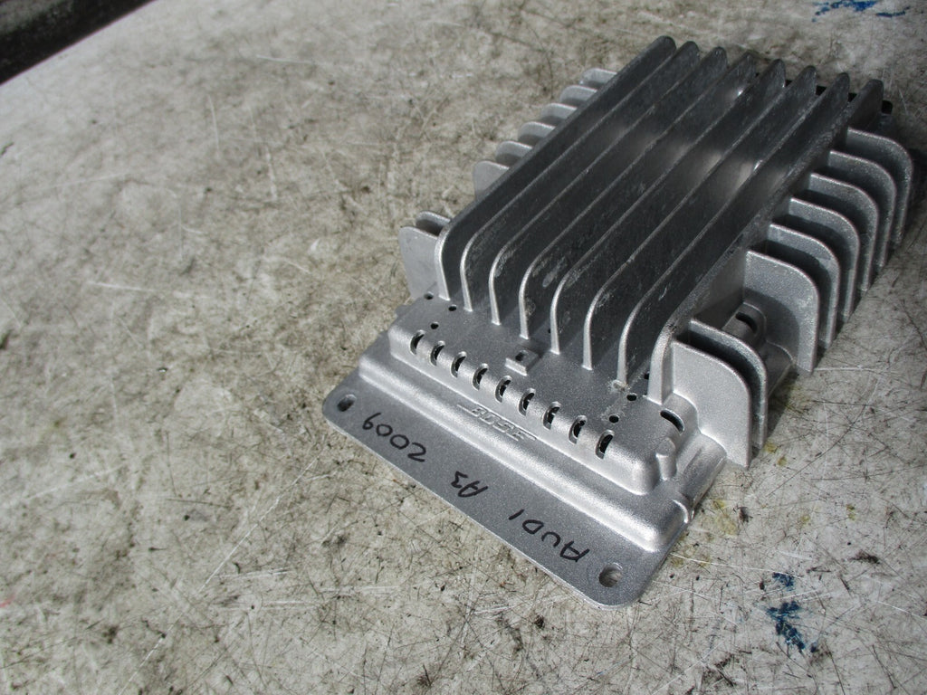 AUDI A3 8P 2010 BOSE AMPLIFIER UNIT MODULE 8P3035223B