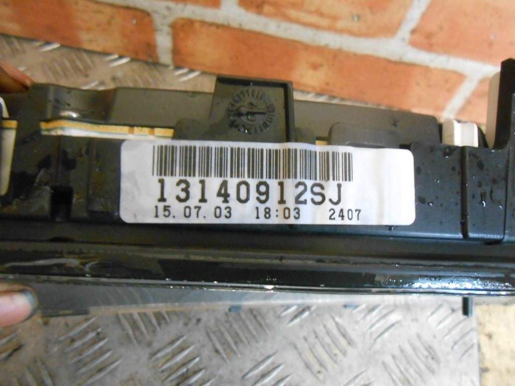 VAUXHALL SIGNUM 2004 2.2 DTI (Y22DTR) CLOCK SPEEDO INSTRUMENT CLUSTER 13140912SJ