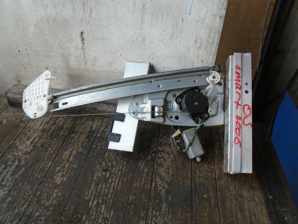 2006 SMART FORTWO OS DRIVER SIDE WINDOW MOTOR REGULATOR