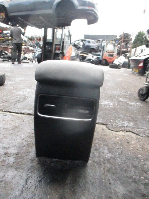 2019 MAZDA 6 MK3 CENTER CONSOLE TRIM PANEL WITH LEATHER ARM REST BLACK 64961