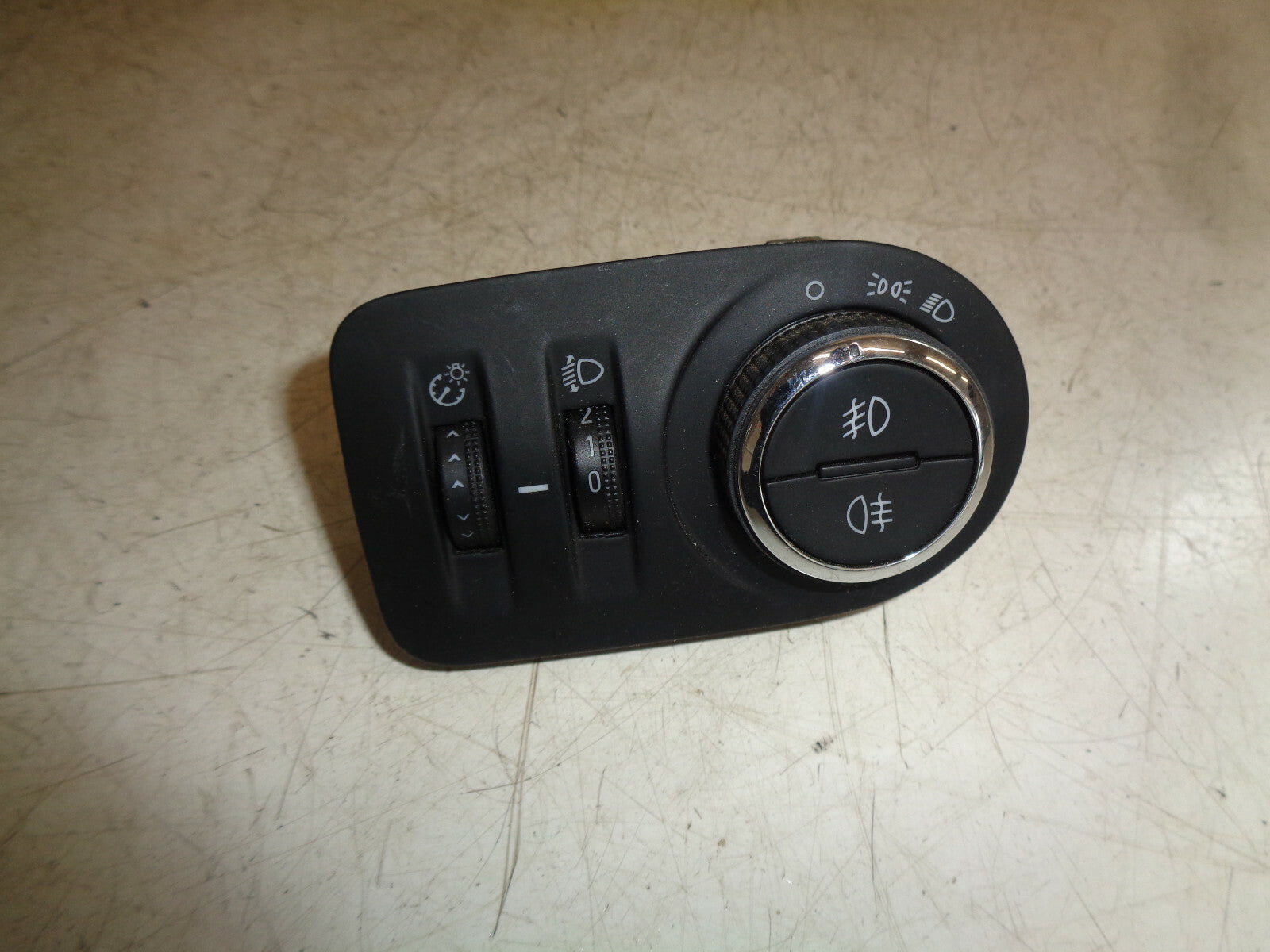 VAUXHALL CORSA D 2013 HEADLIGHT AND FOG LIGHT SWITCH 13310335