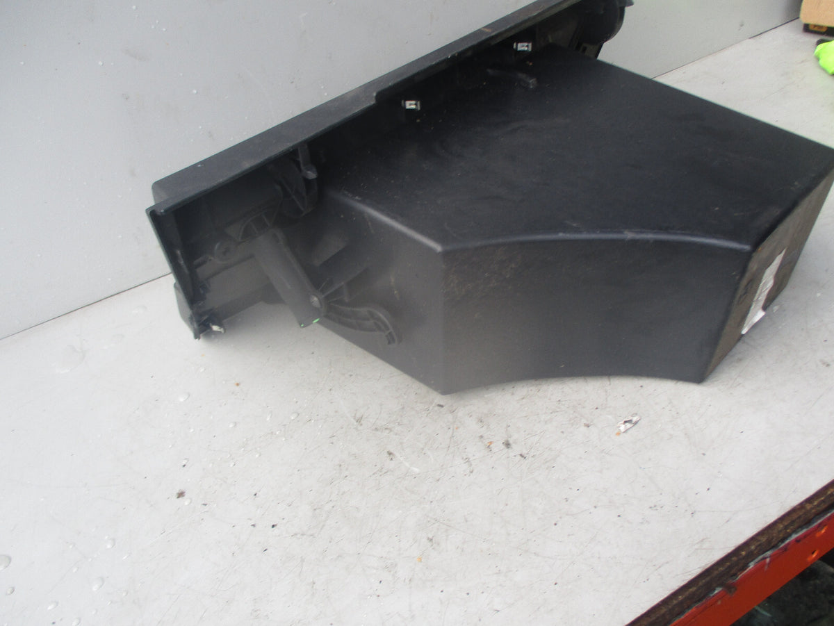 NISSAN QASHQAI J10 2011 GLOVE BOX STORAGE COMPARTMENT 68520JD000