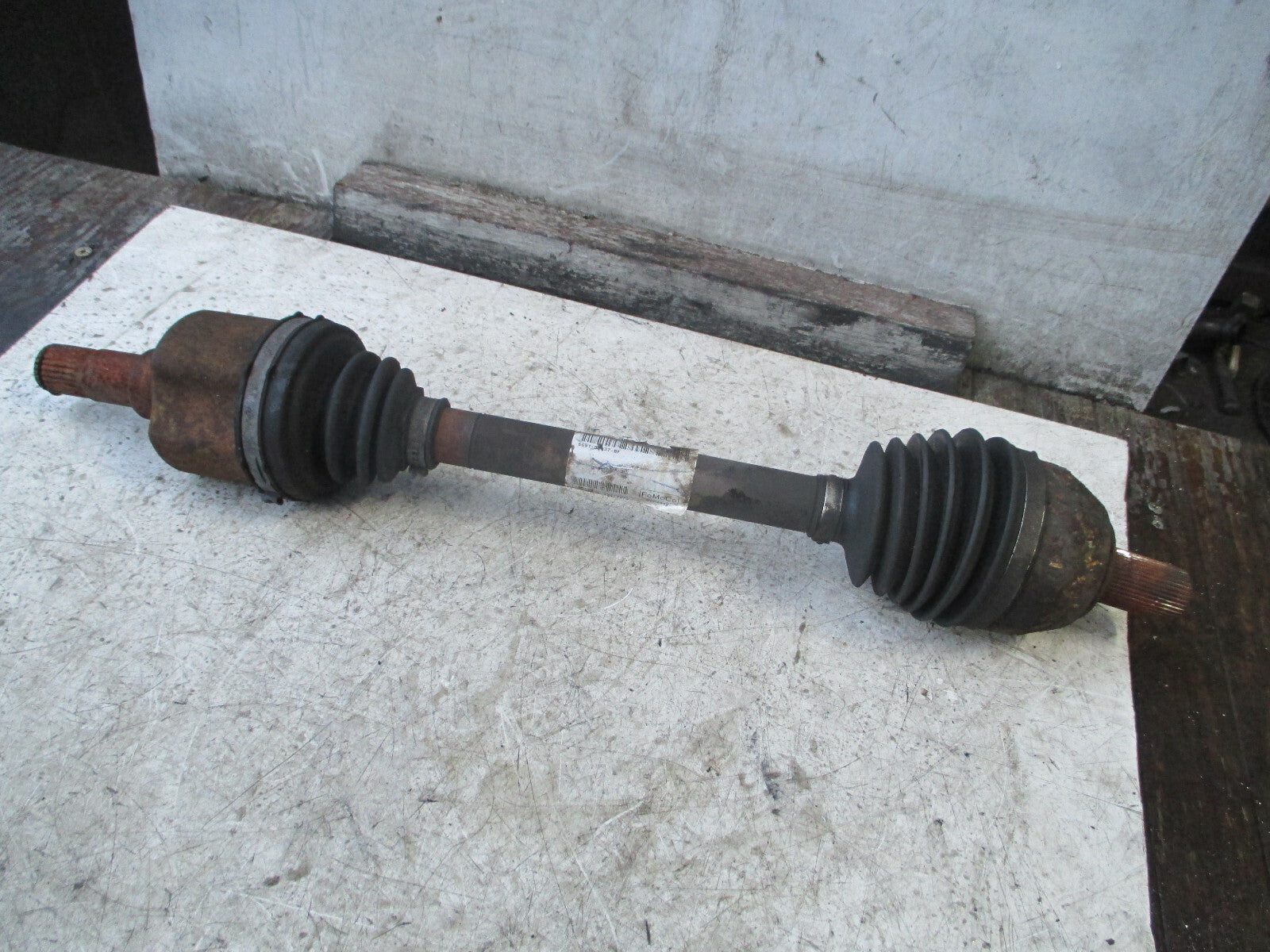 FORD MONDEO MK4 2013 2.0 DIESEL NSF PASSENGER SIDE DRIVESHAFT 6G913B37BF