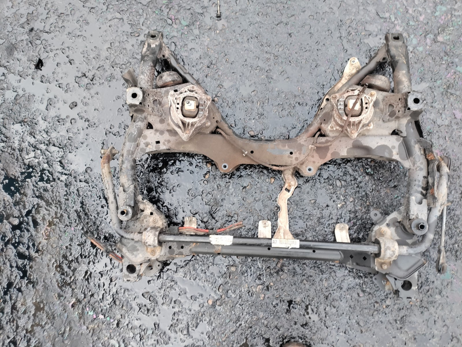 BMW 1 SERIES F20 2015 2.0 DIESEL FRONT SUBFRAME AXLE CARRIER