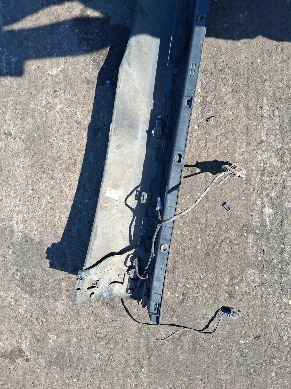 2021 MERCEDES BENZ W907 SPRINTER REAR CENTER MIDDLE BUMPER REAR BUMPER
