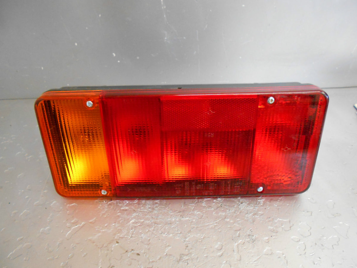 50 UNIVERSAL OSR DRIVER SIDE REAR PICKUP PICK UP LIGHTS NO PLUG OR LOOM INCLUDED