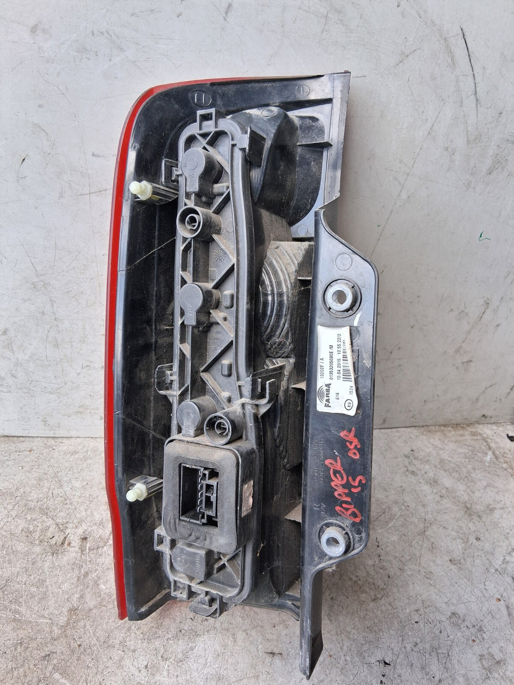 2015 PEUGEOT BIPPER OSR DRIVER SIDE REAR RIGHT TAIL LIGHT 01353205080E