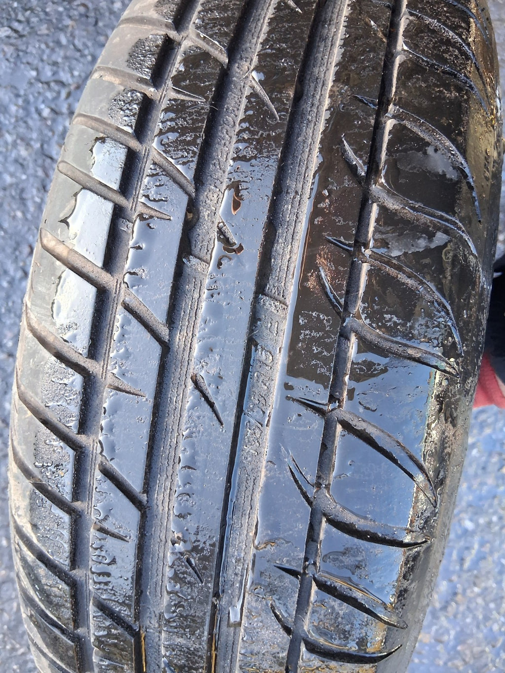 VW VOLKSWAGEN CADDY 2014 15 INCH STEEL WHEEL WITH TYRE 195/65R15 REF 2