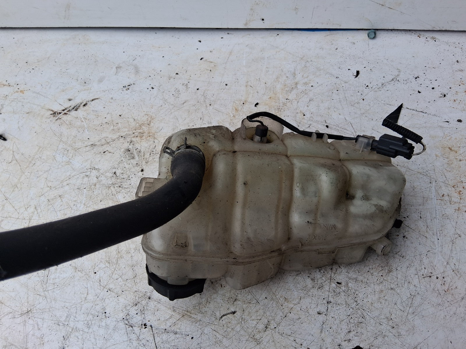 2015 VOLVO V40 D2 COOLANT OVERFLOW EXPANSION TANK RESERVOIR 31338764