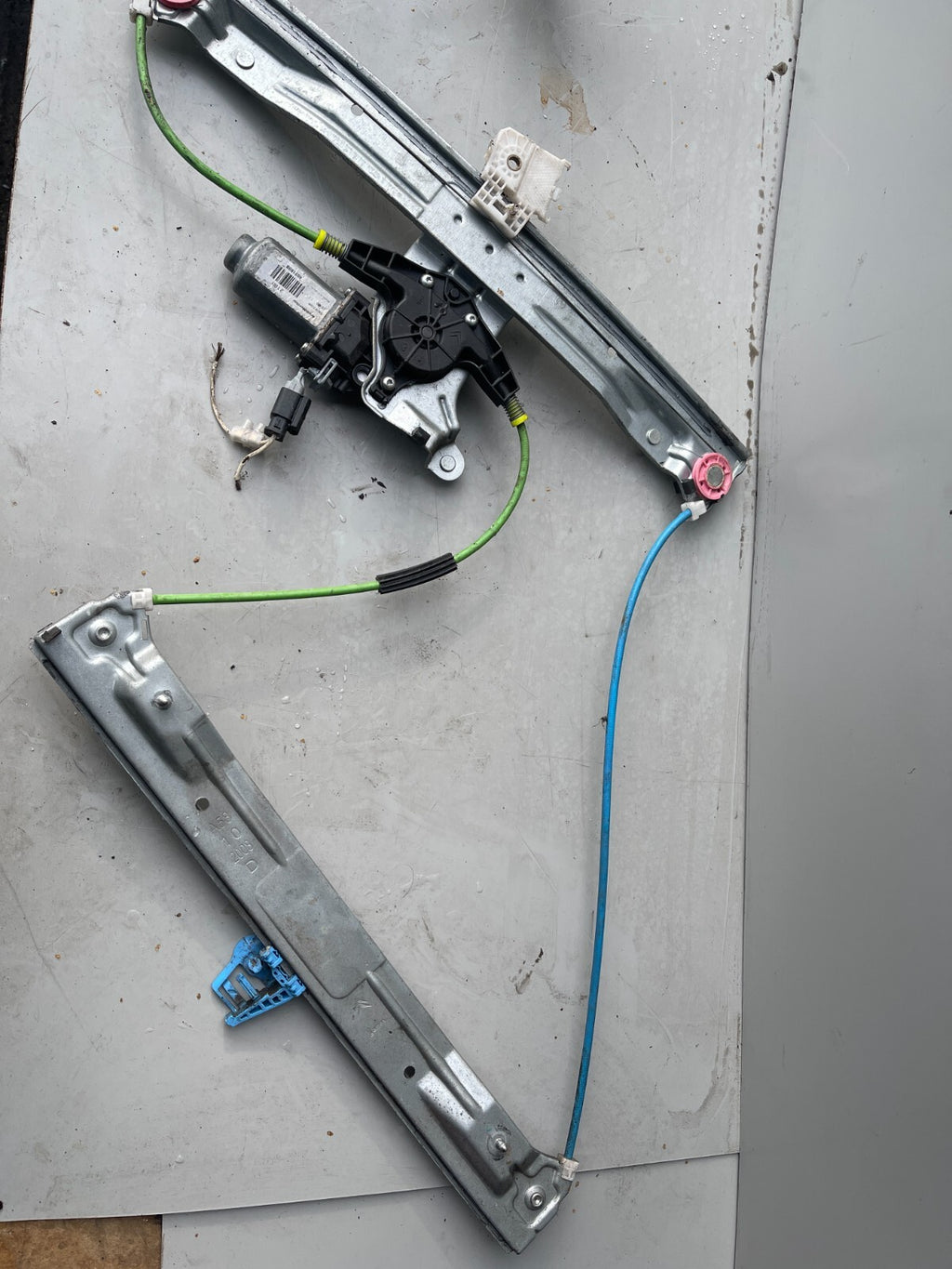2011 CITROEN C3 NSF PASSENGERS SIDE FRONT WINDOW REGULATOR MOTOR 402189B