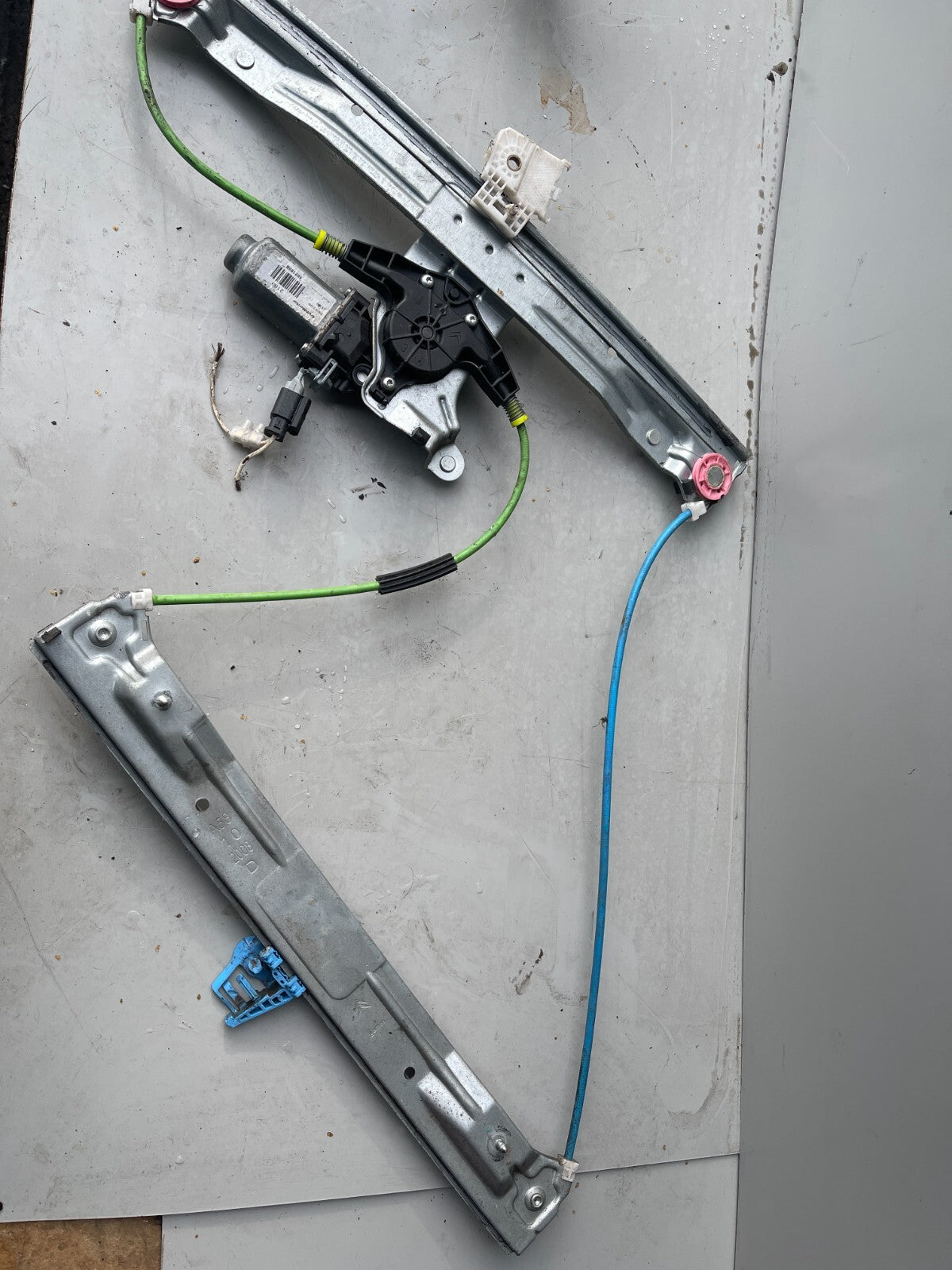 2011 CITROEN C3 NSF PASSENGERS SIDE FRONT WINDOW REGULATOR MOTOR 402189B