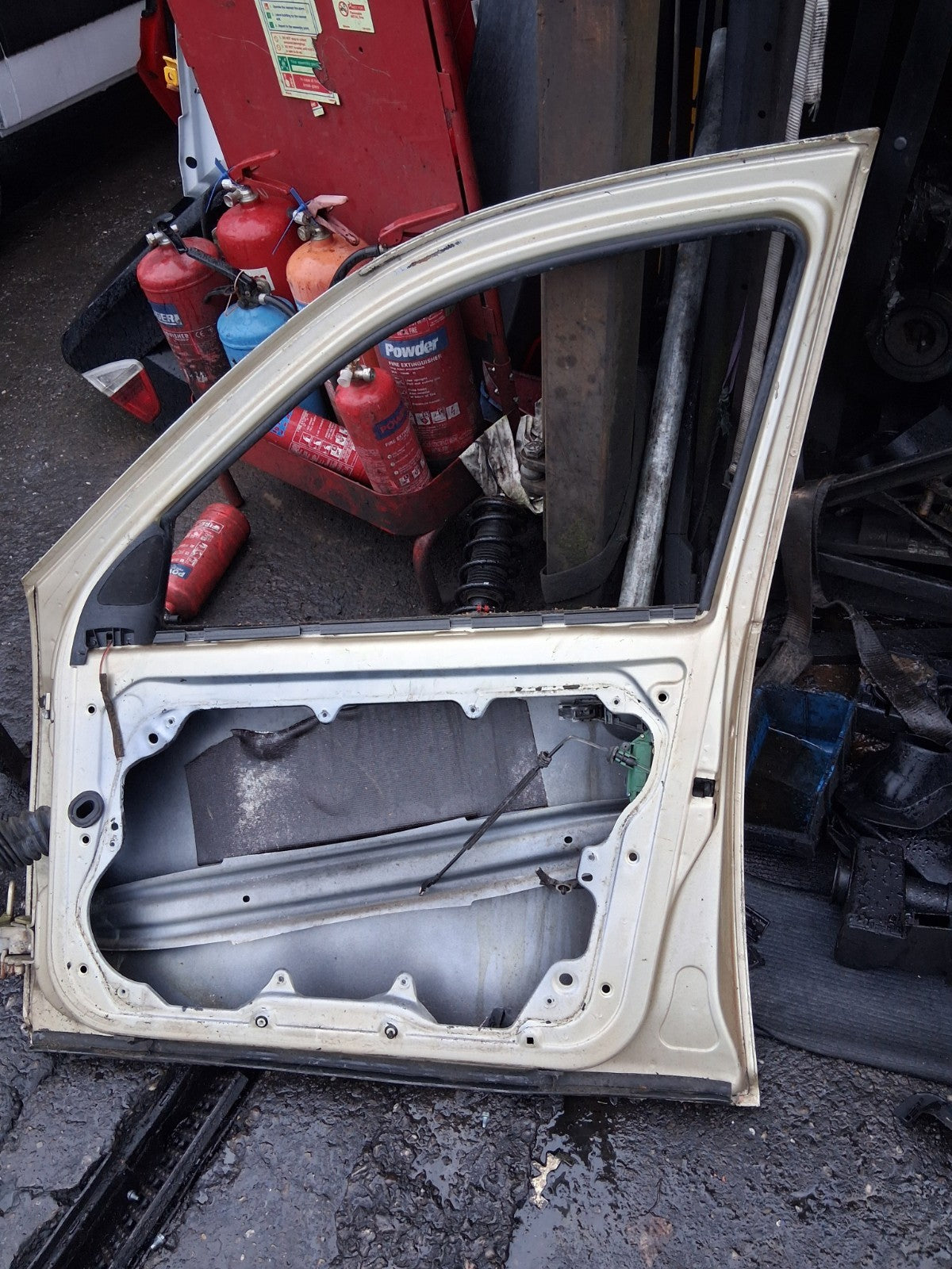 2001 VOLKSWAGEN GOLF MK4 OSF DRIVER SIDE FRONT RIGHT BARE DOOR BEIGE