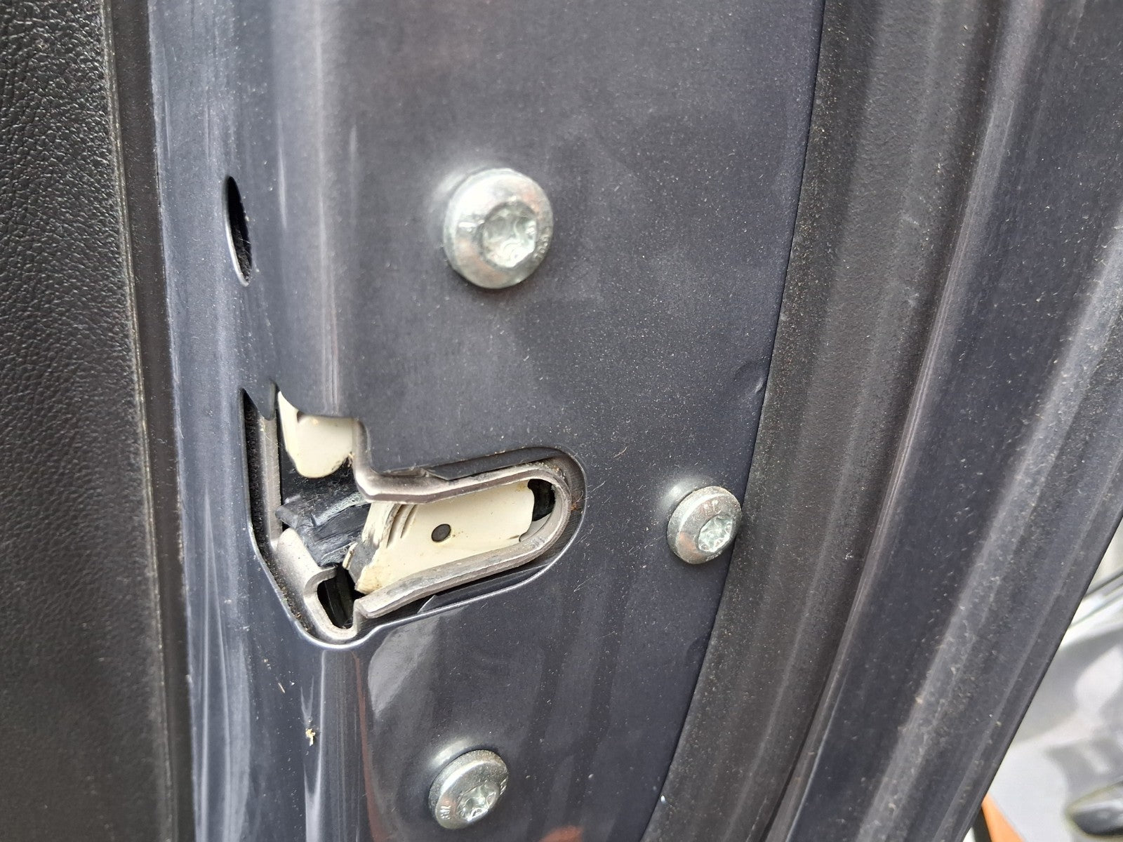 2017 VAUXHALL MERIVA B MK2 OSF DRIVER SIDE FRONT RIGHT DOOR LOCK MECHANISM